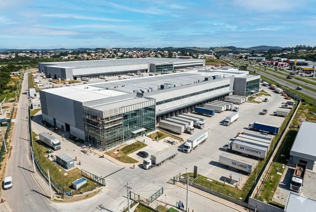 CPLG11 e Amazon: Fundo Assina Contrato Milionário para Novo Gigante Logístico no Paraná